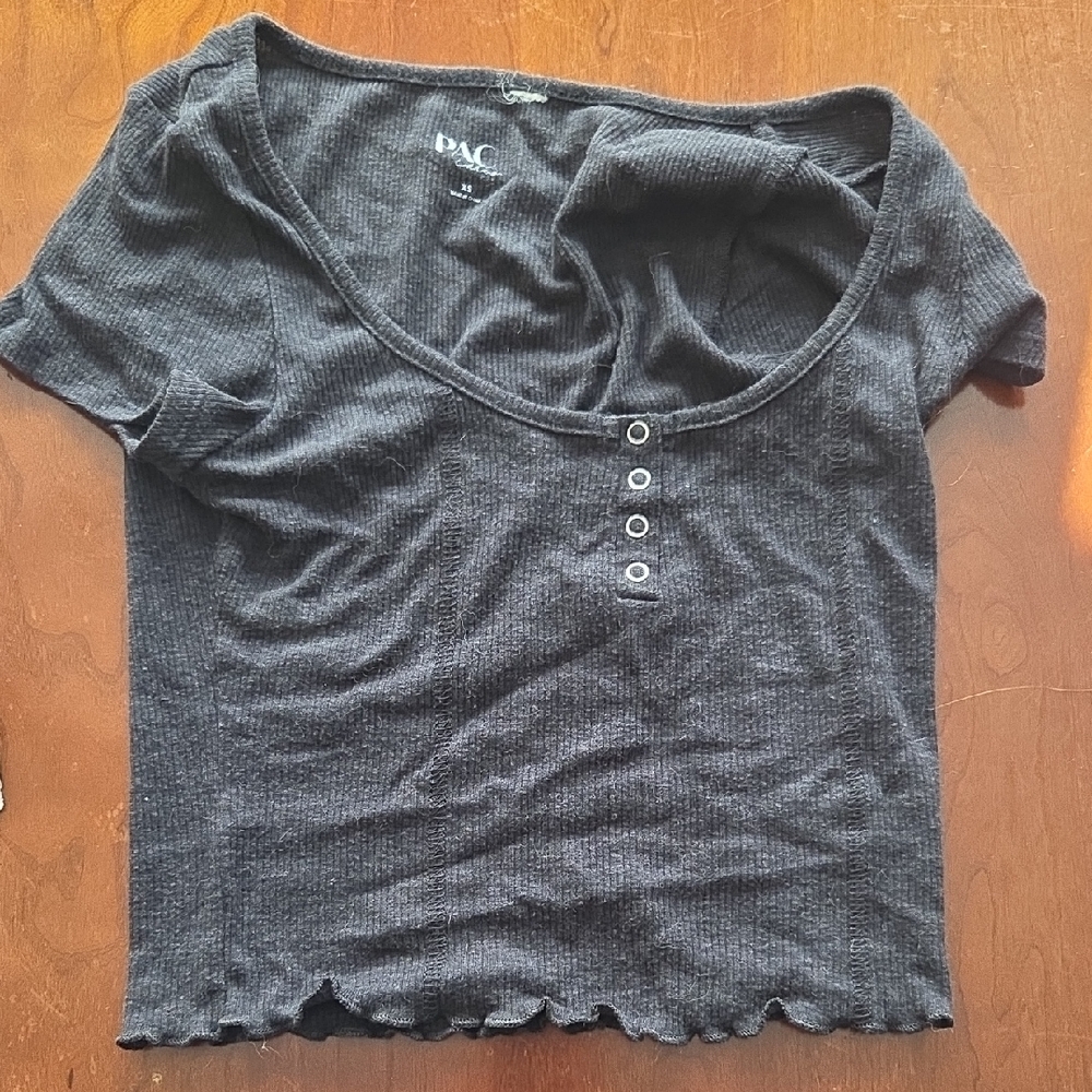 PacSun Black Ribbed Cropped Tee